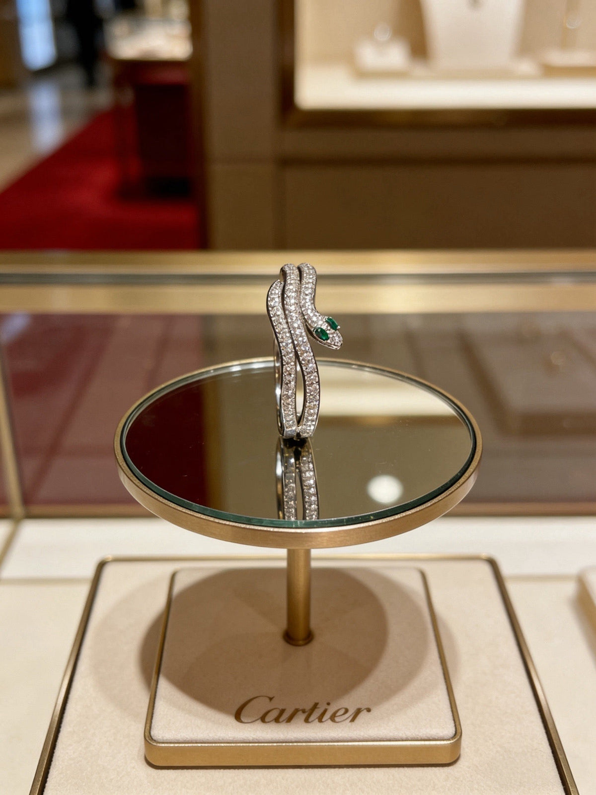 Martin Graham bracelet in polished metal-tone – close-up detail