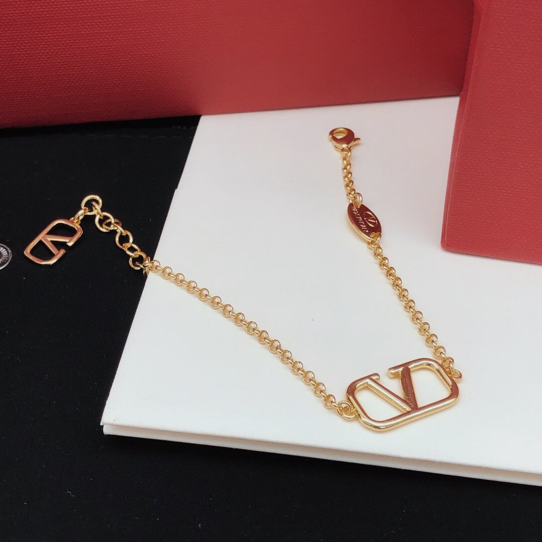 Martin Graham bracelet in polished metal-tone