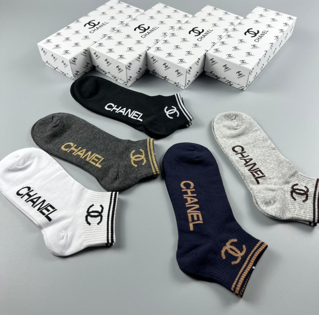 Chanel Emblem And Wordmark Details No-Show Socks - 5-Pair Set