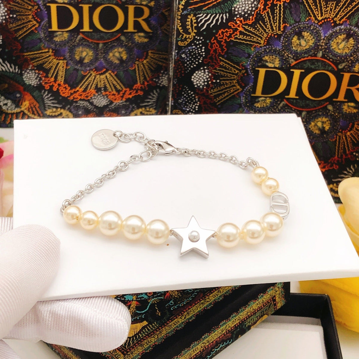 Martin Graham bracelet in polished metal-tone – close-up detail