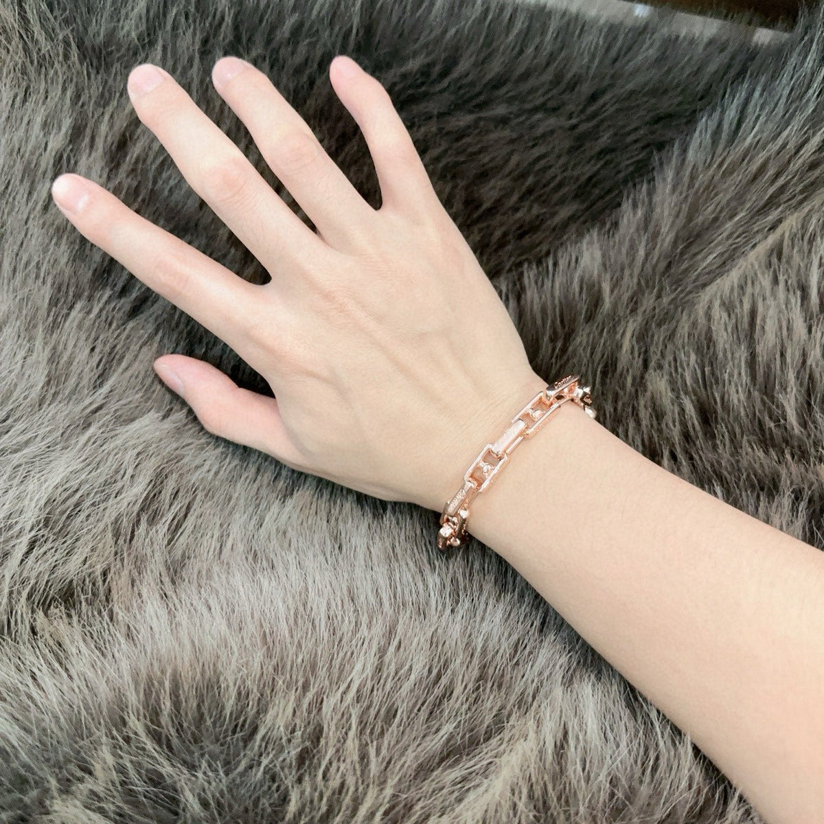 Martin Graham bracelet in polished metal-tone – close-up detail