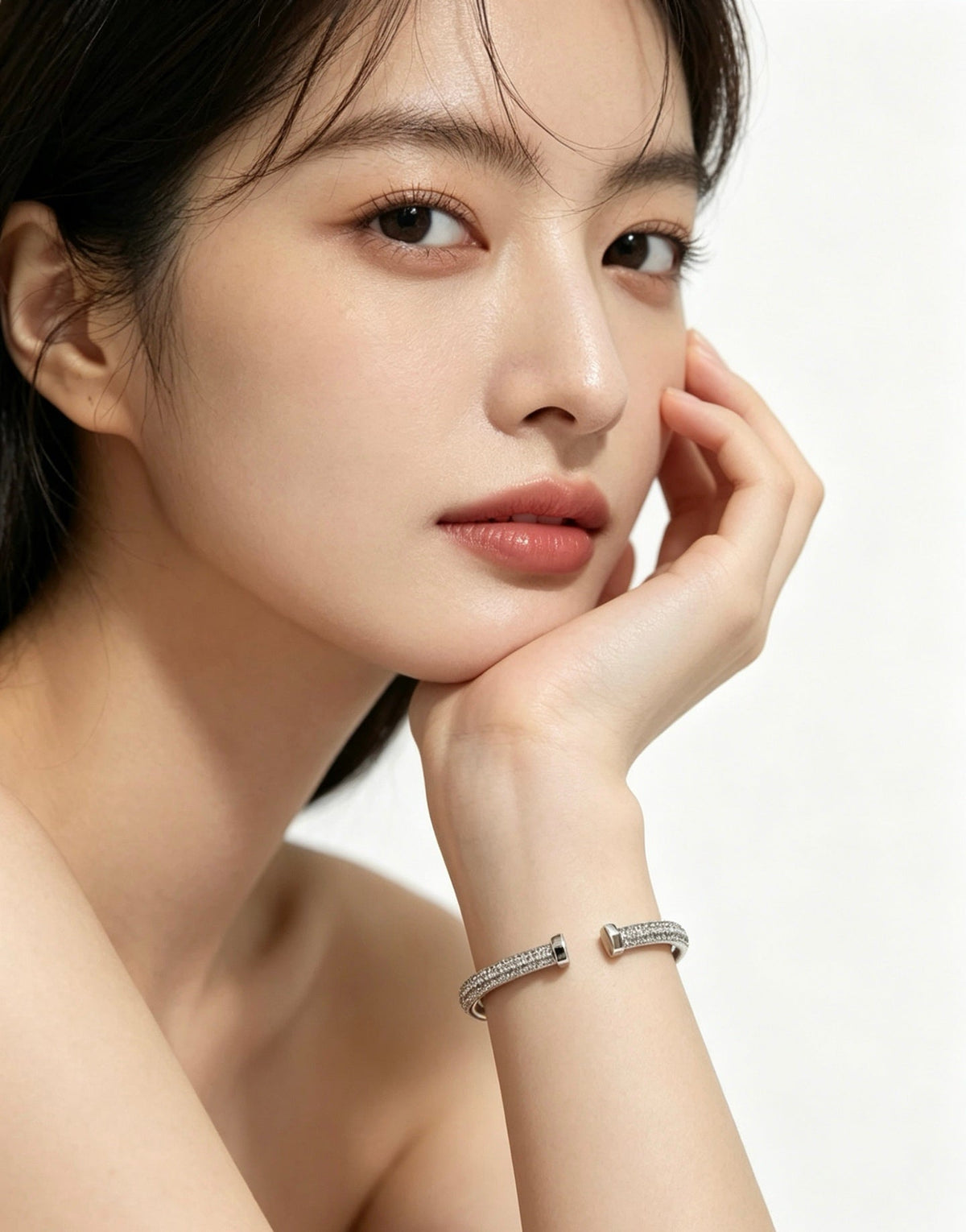 Martin Graham bracelet in polished metal-tone – close-up detail