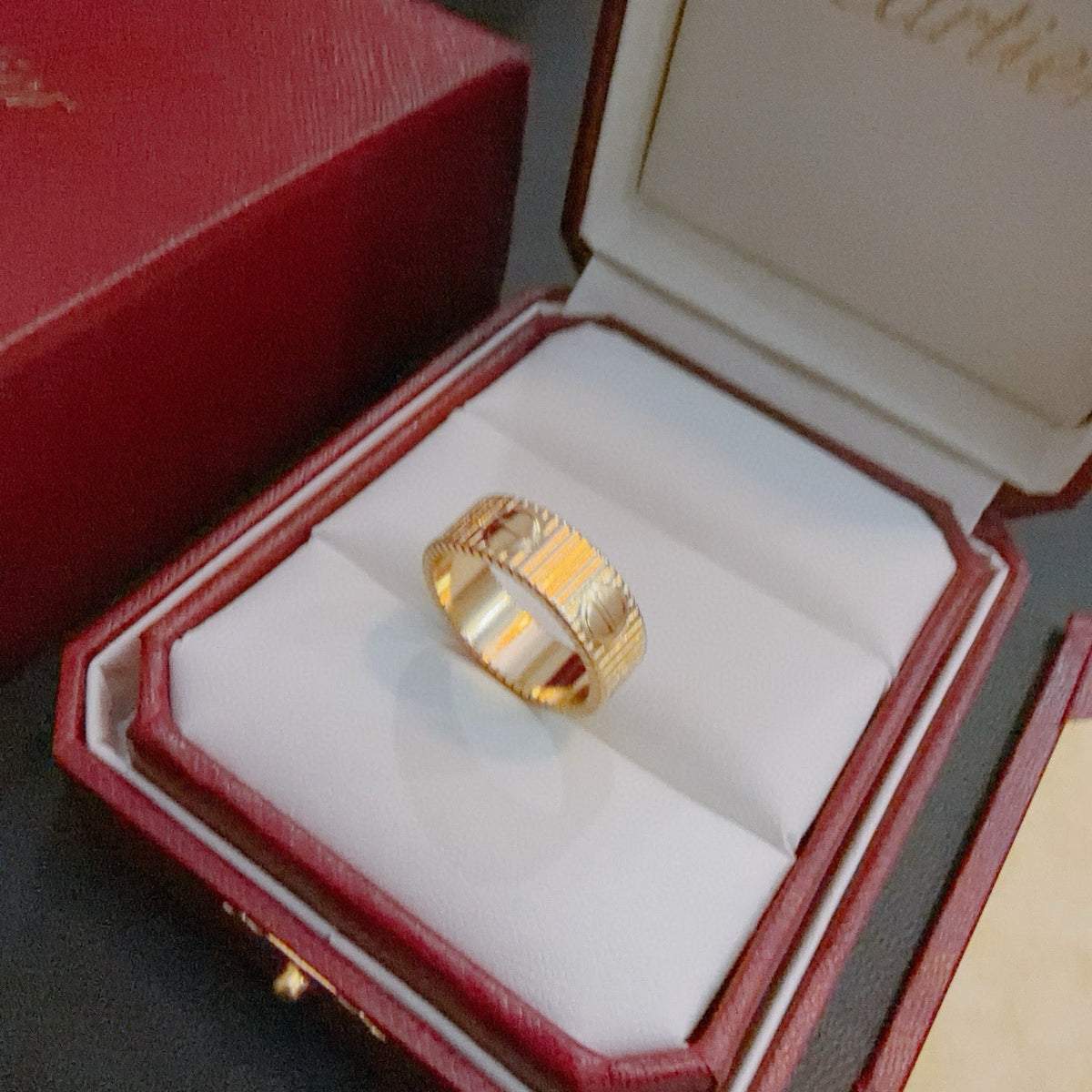 Martin Graham ring in polished metal-tone – close-up detail