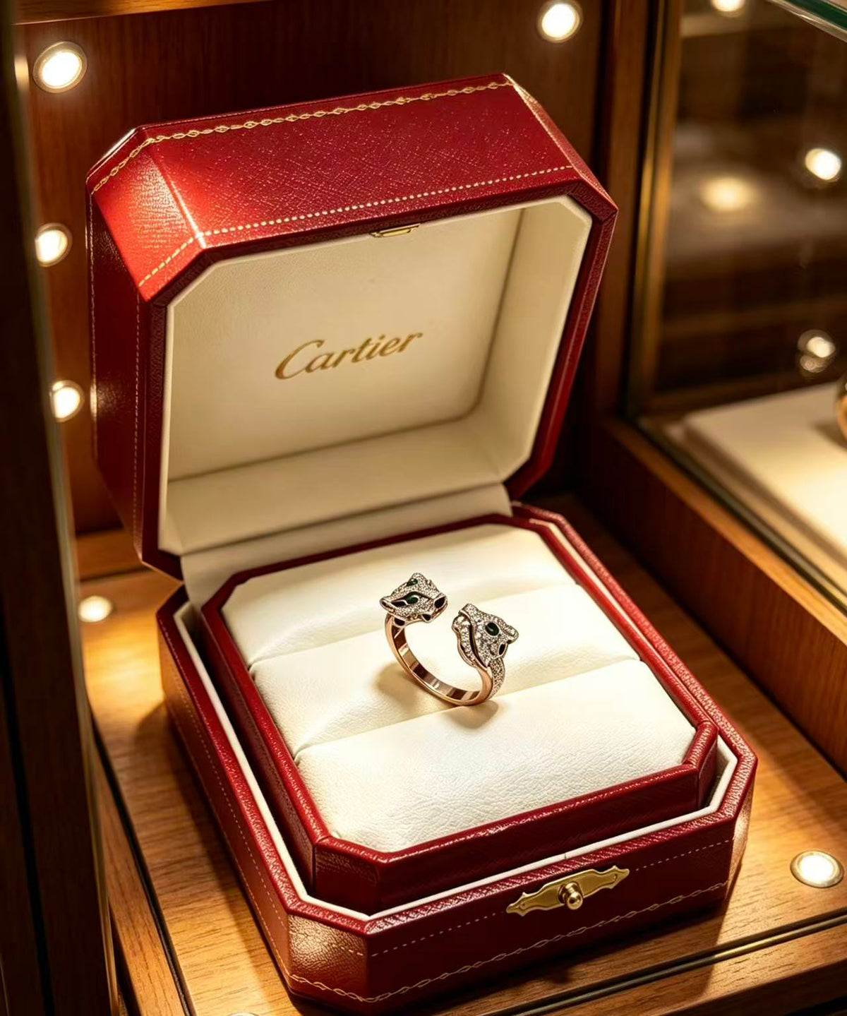 Martin Graham ring in polished metal-tone – close-up detail