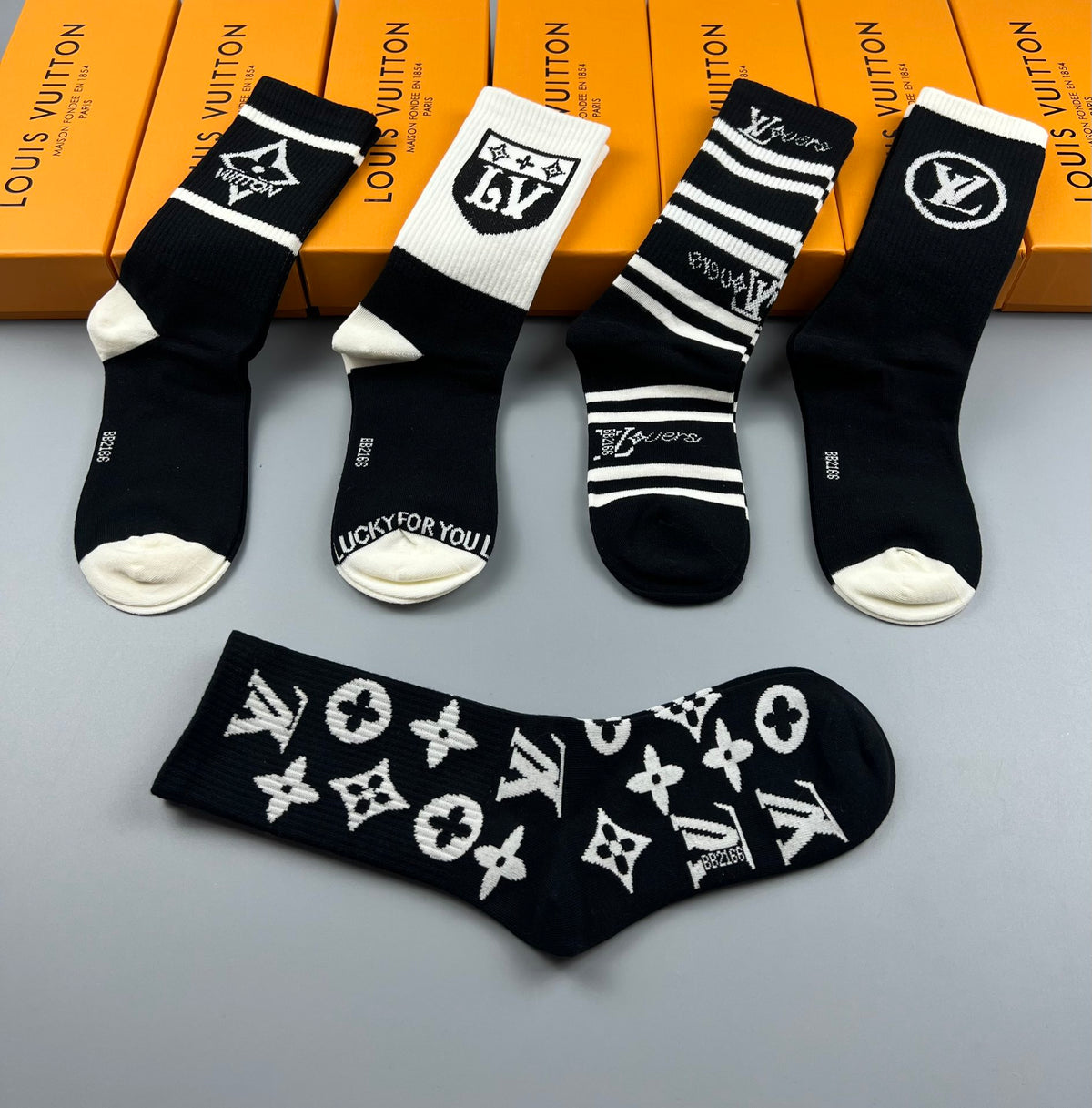 Louis Vuitton Graphic Ankle Socks - 5-Pair Box