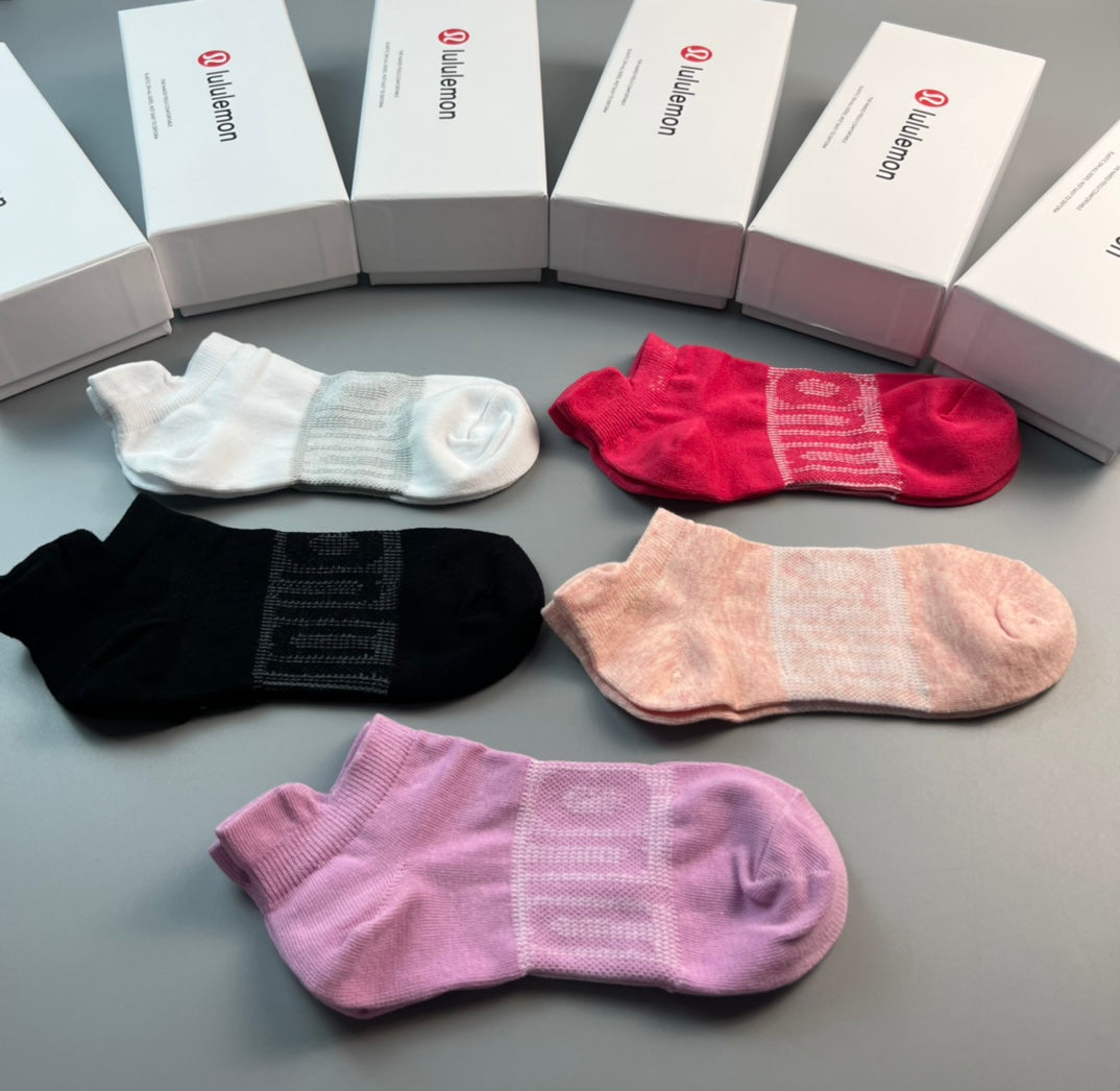 Lululemon Cotton Circular Emblems Ankle Socks