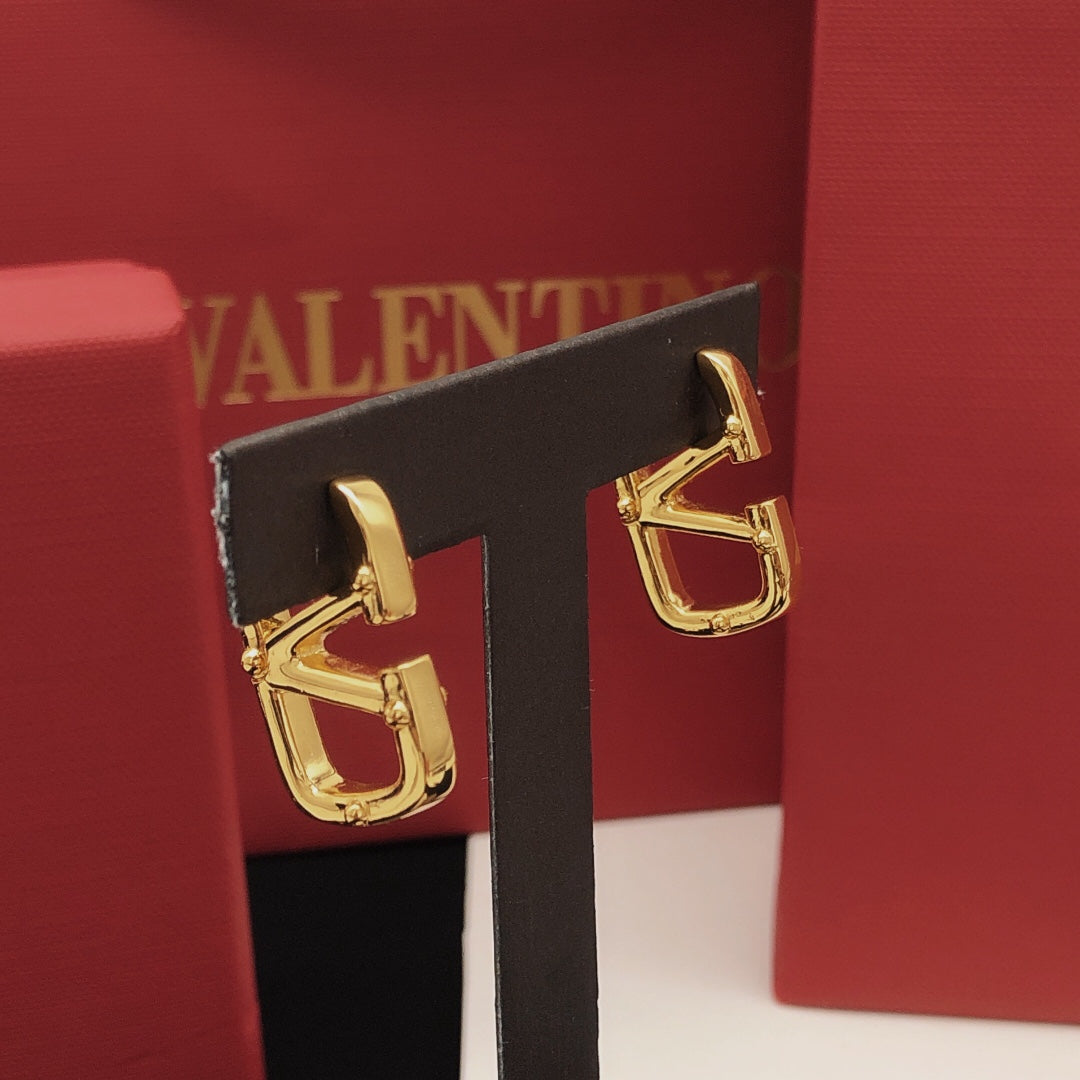 Martin Graham drop earrings in polished metal-tone – main product view