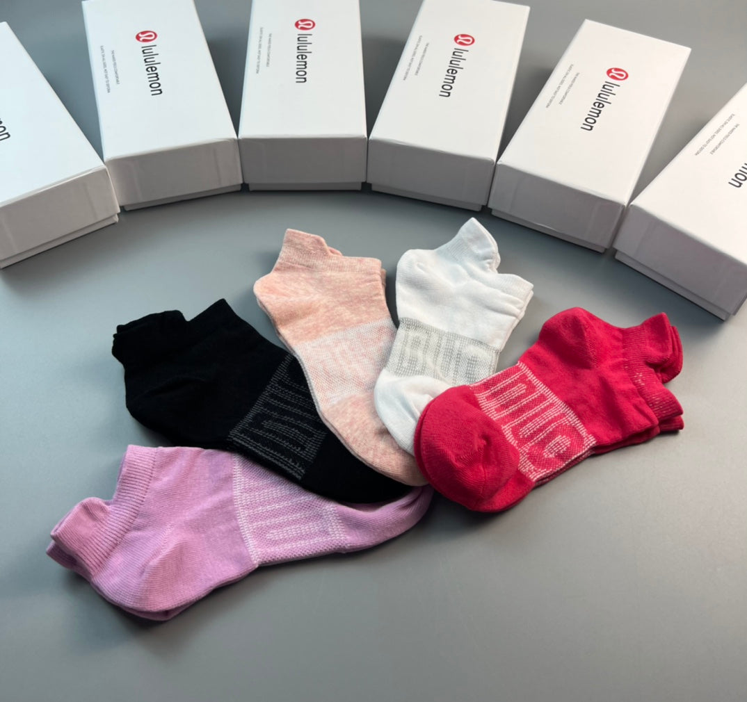 Lululemon Tonal Cuff Details Ankle Socks