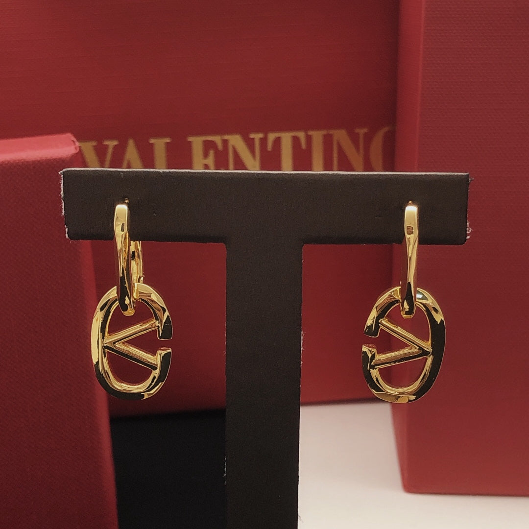 Martin Graham drop earrings in polished metal-tone – main product view