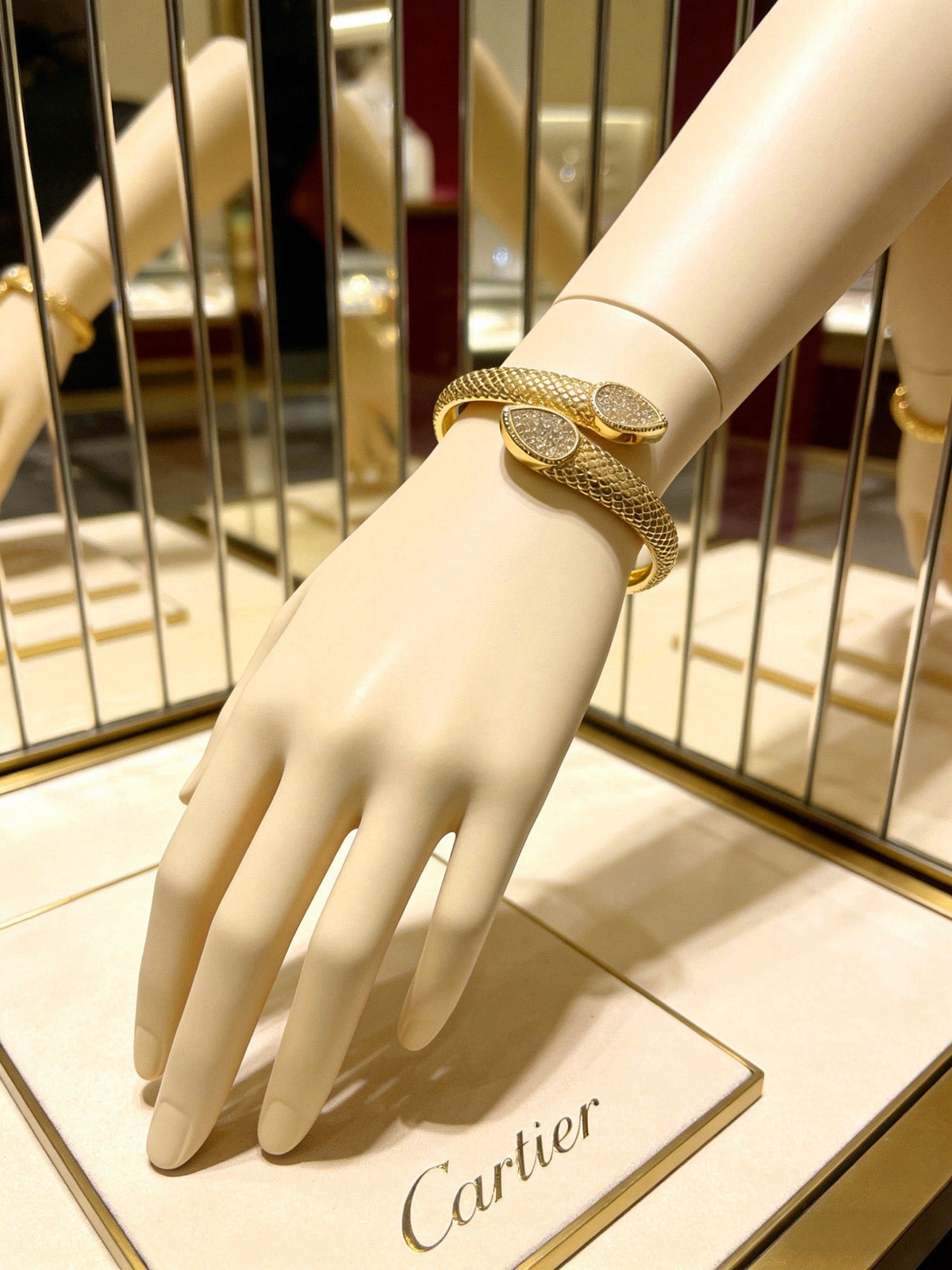 Martin Graham bracelet in polished metal-tone – main product view