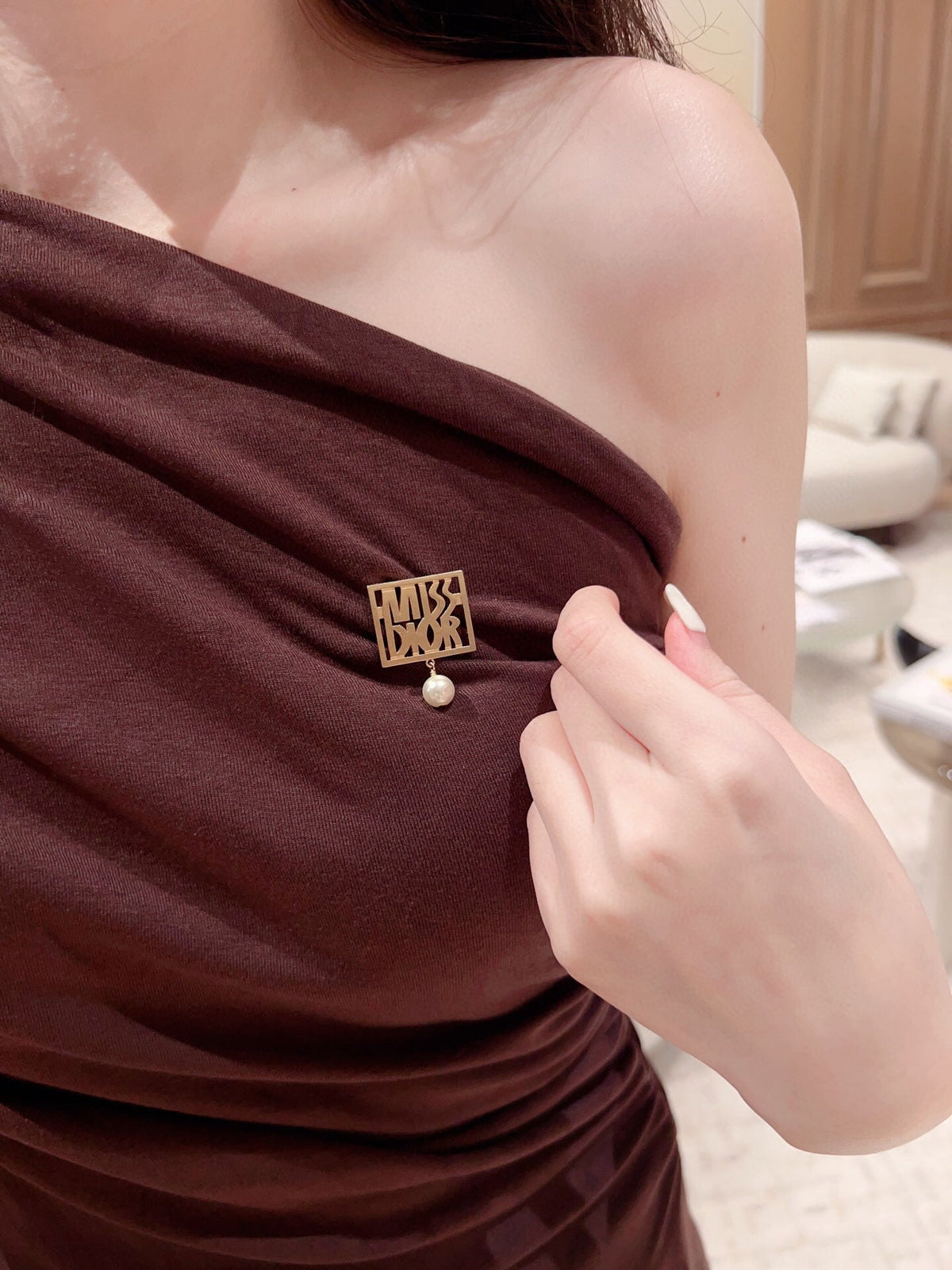 Martin Graham brooch in polished metal-tone – main product view