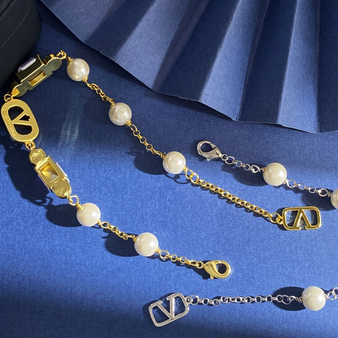 Martin Graham bracelet in polished metal-tone – main product view