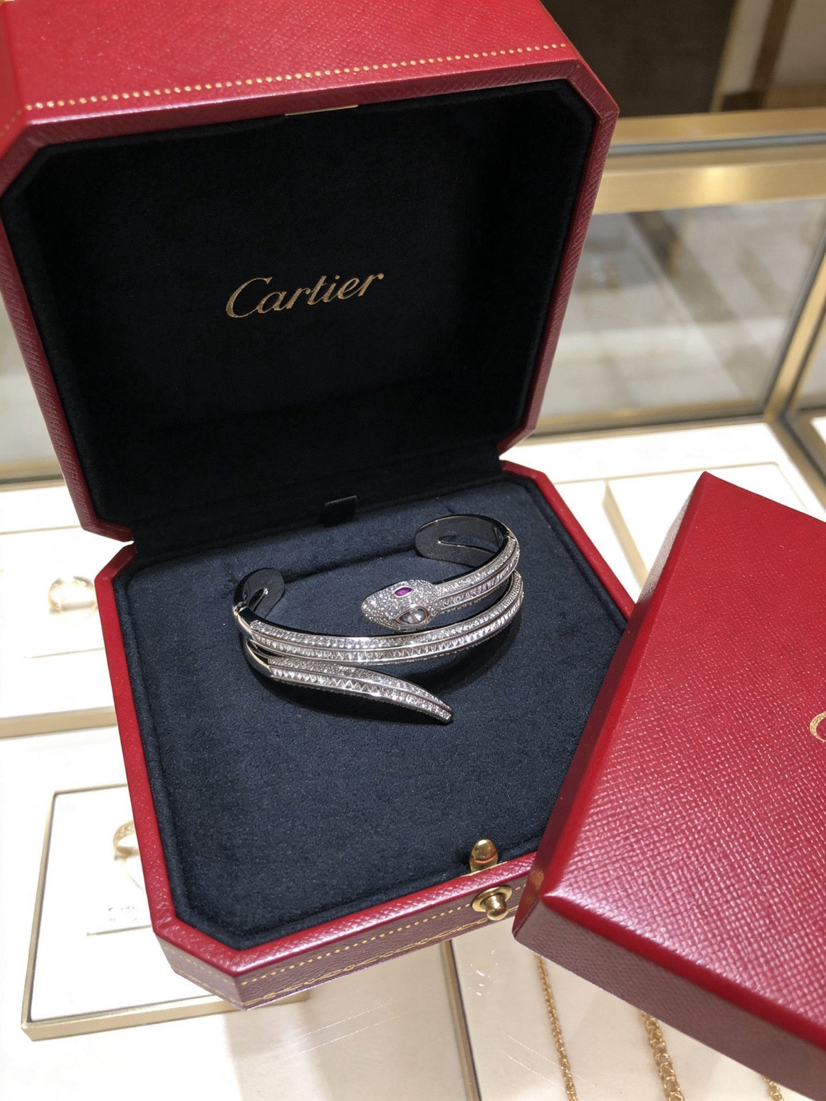 Martin Graham bracelet in polished metal-tone – main product view