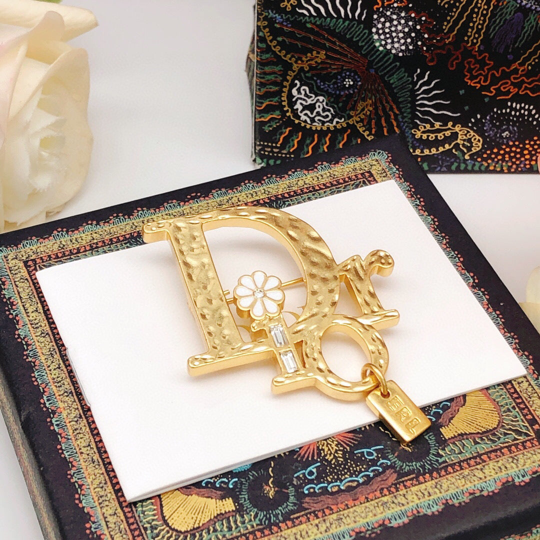Martin Graham brooch in polished metal-tone – main product view