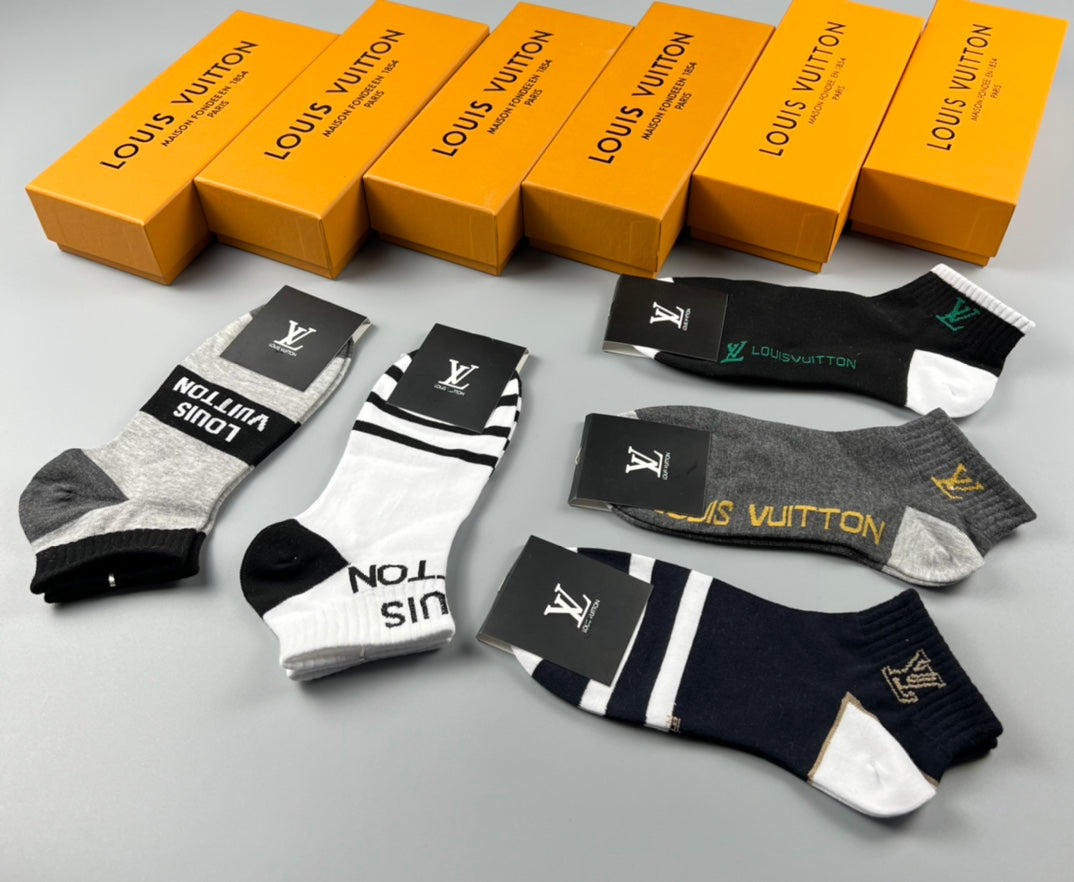 Louis Vuitton Assorted Initial And Star Motifs Ankle Socks - 5-Pair Set