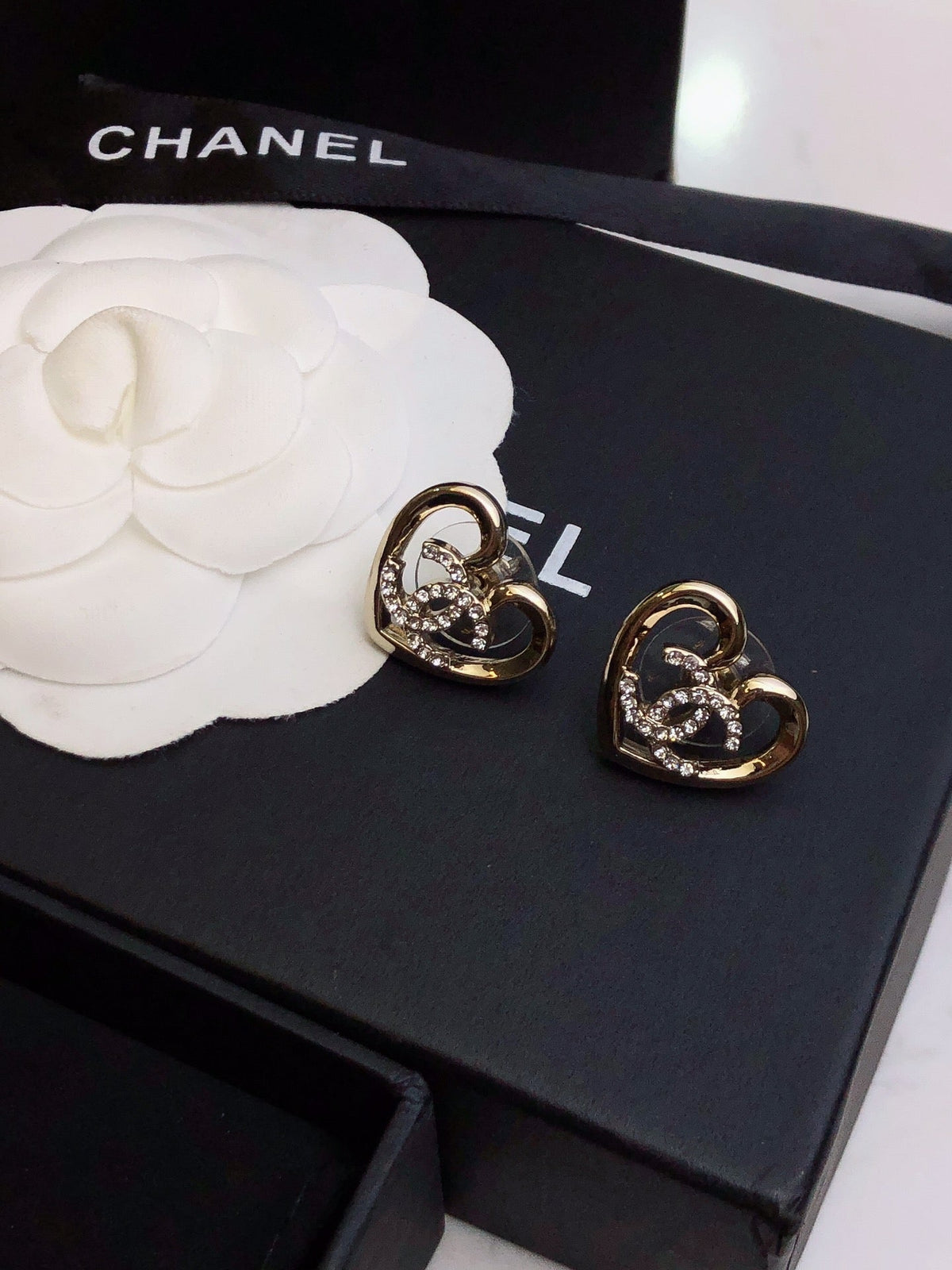 Heart Stud Earrings in Polished Metal-Tone – Heart Detail – Design 004 main product view