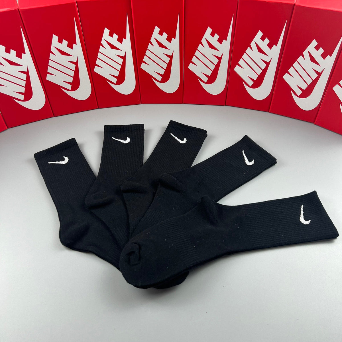 Nike Classic Swoosh Crew Socks