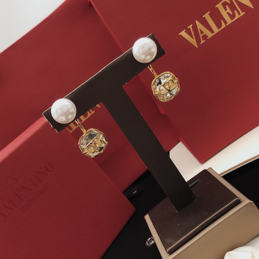 Martin Graham drop earrings in polished metal-tone – main product view