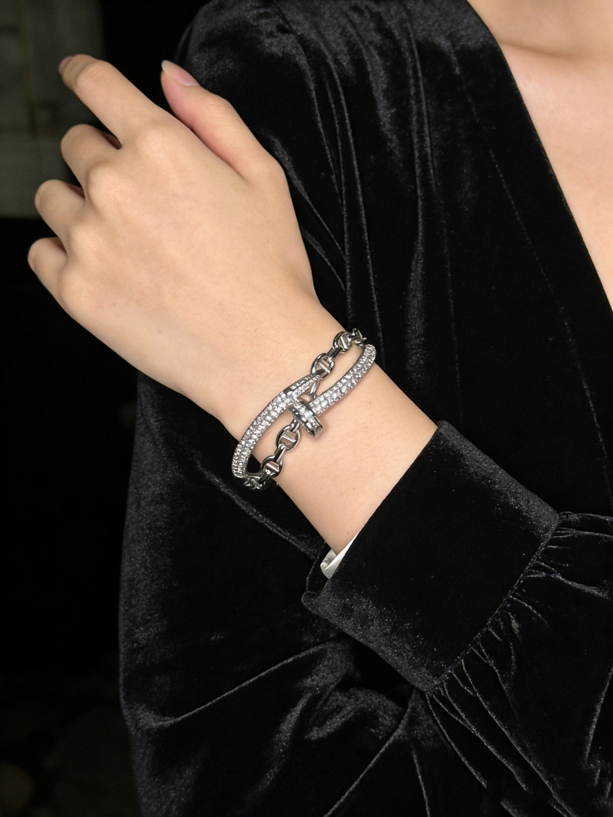 Martin Graham bracelet in polished metal-tone – front view
