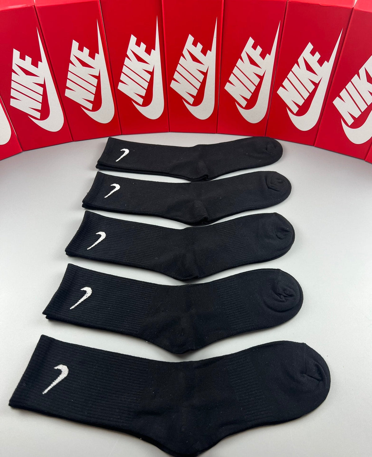 Nike Classic Swoosh Crew Socks