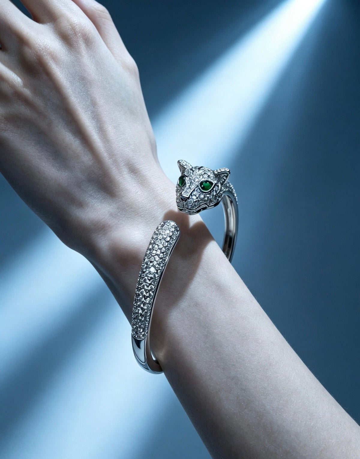 Martin Graham bracelet in polished metal-tone – front view