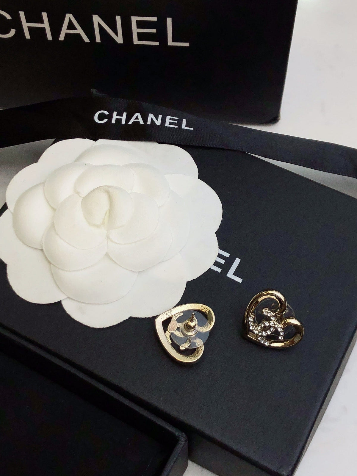 Heart Stud Earrings in Polished Metal-Tone – Heart Detail – Design 004 front product view