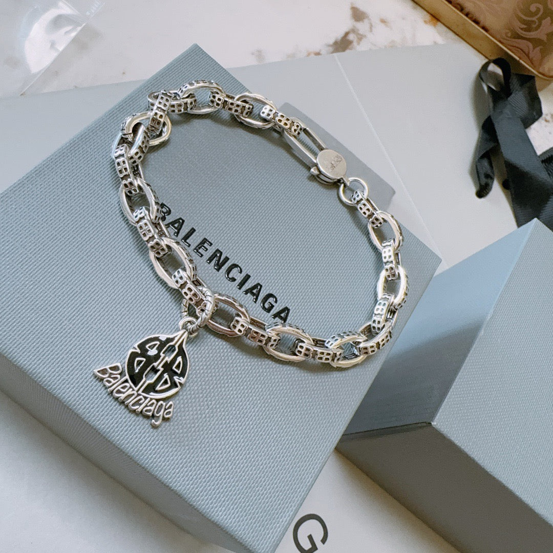 Martin Graham bracelet in polished metal-tone – front product view
