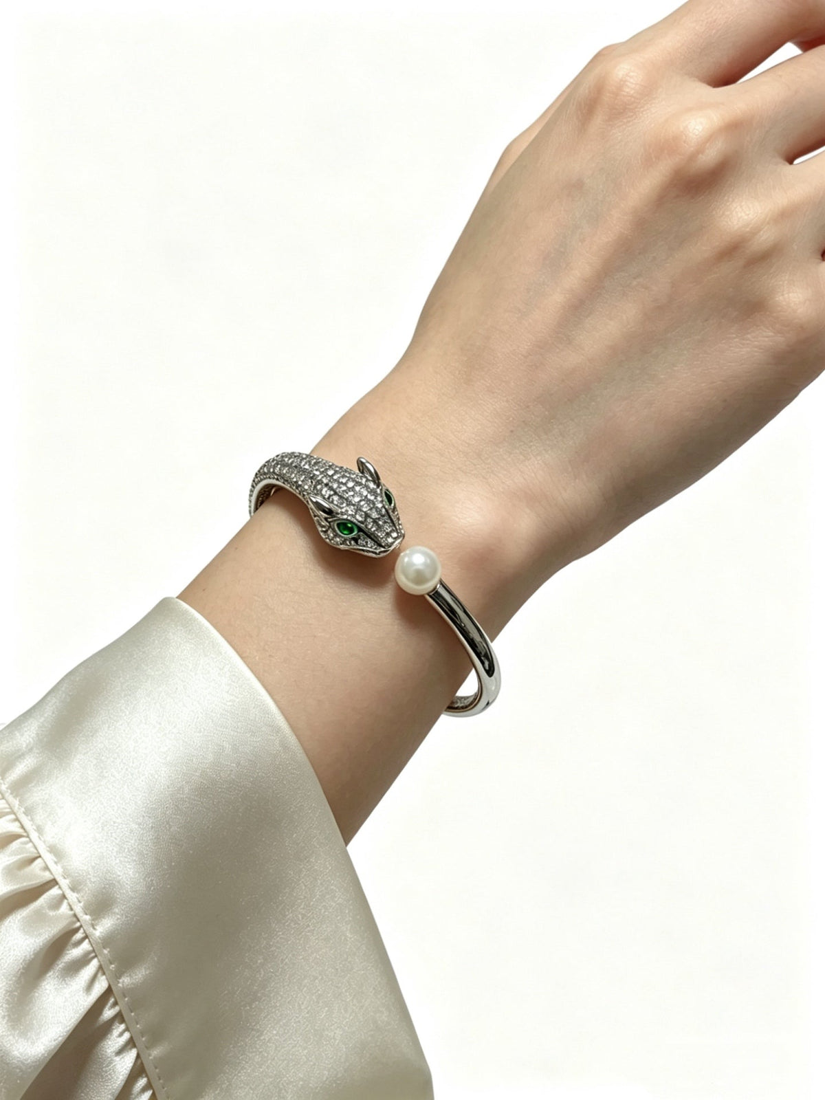 Martin Graham bracelet in polished metal-tone – front view