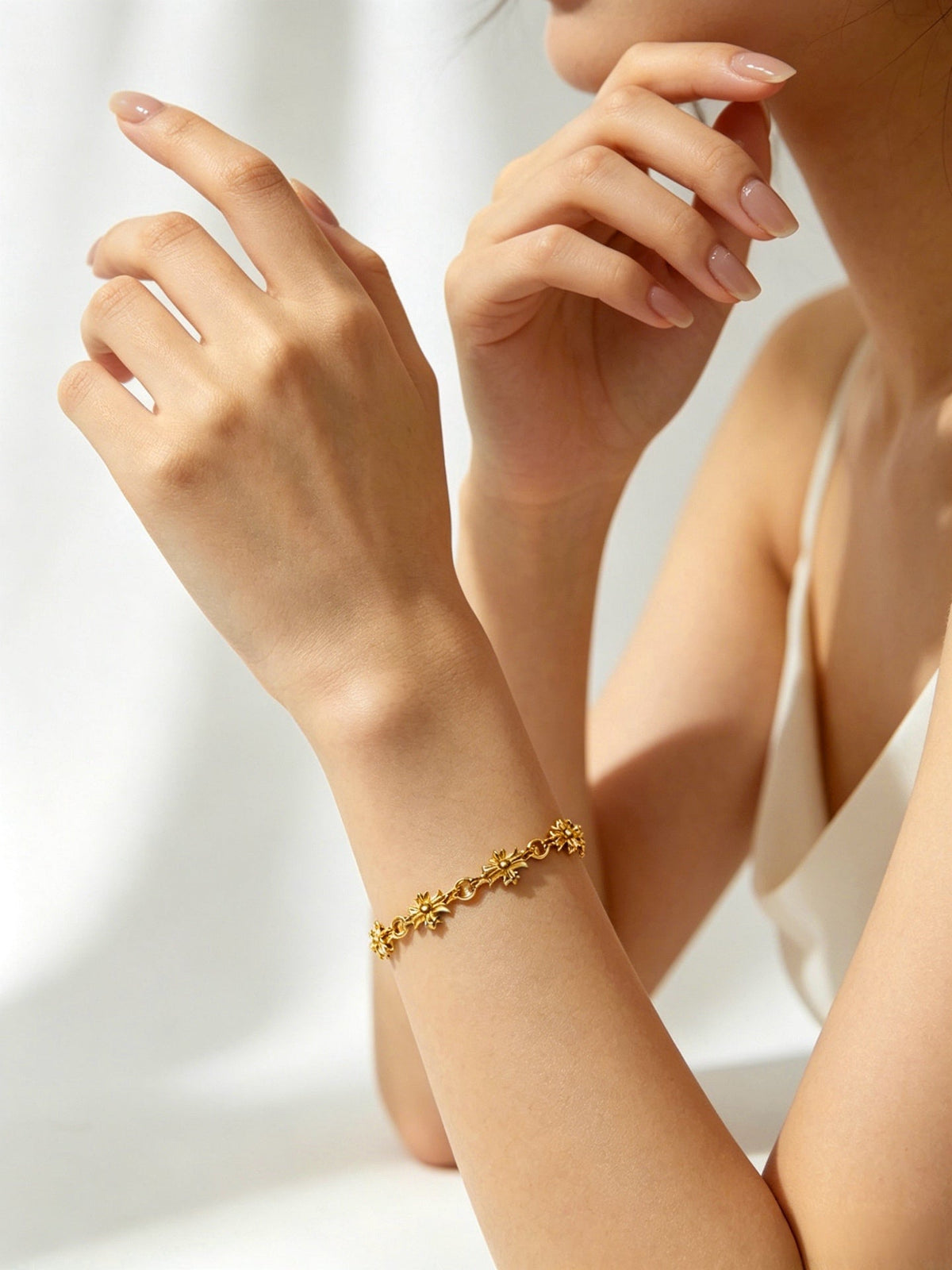 Martin Graham bracelet in polished metal-tone – front product view