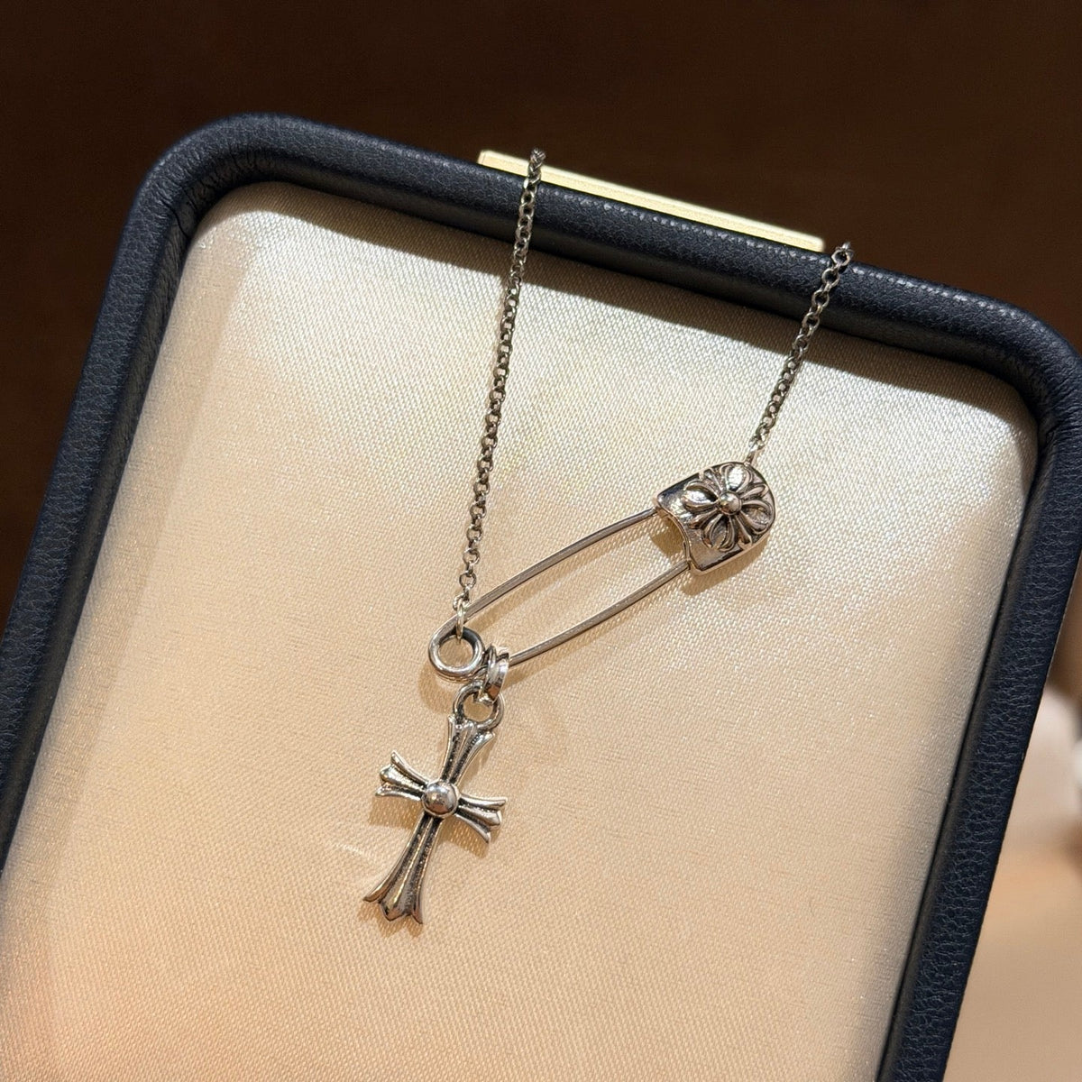 Martin Graham brooch in polished metal-tone – detail view