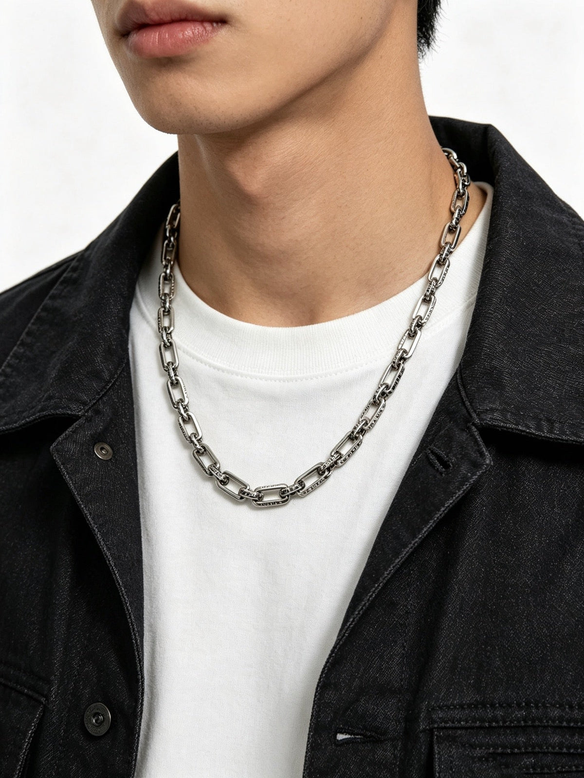 Martin Graham pendant necklace in polished metal-tone – detail view