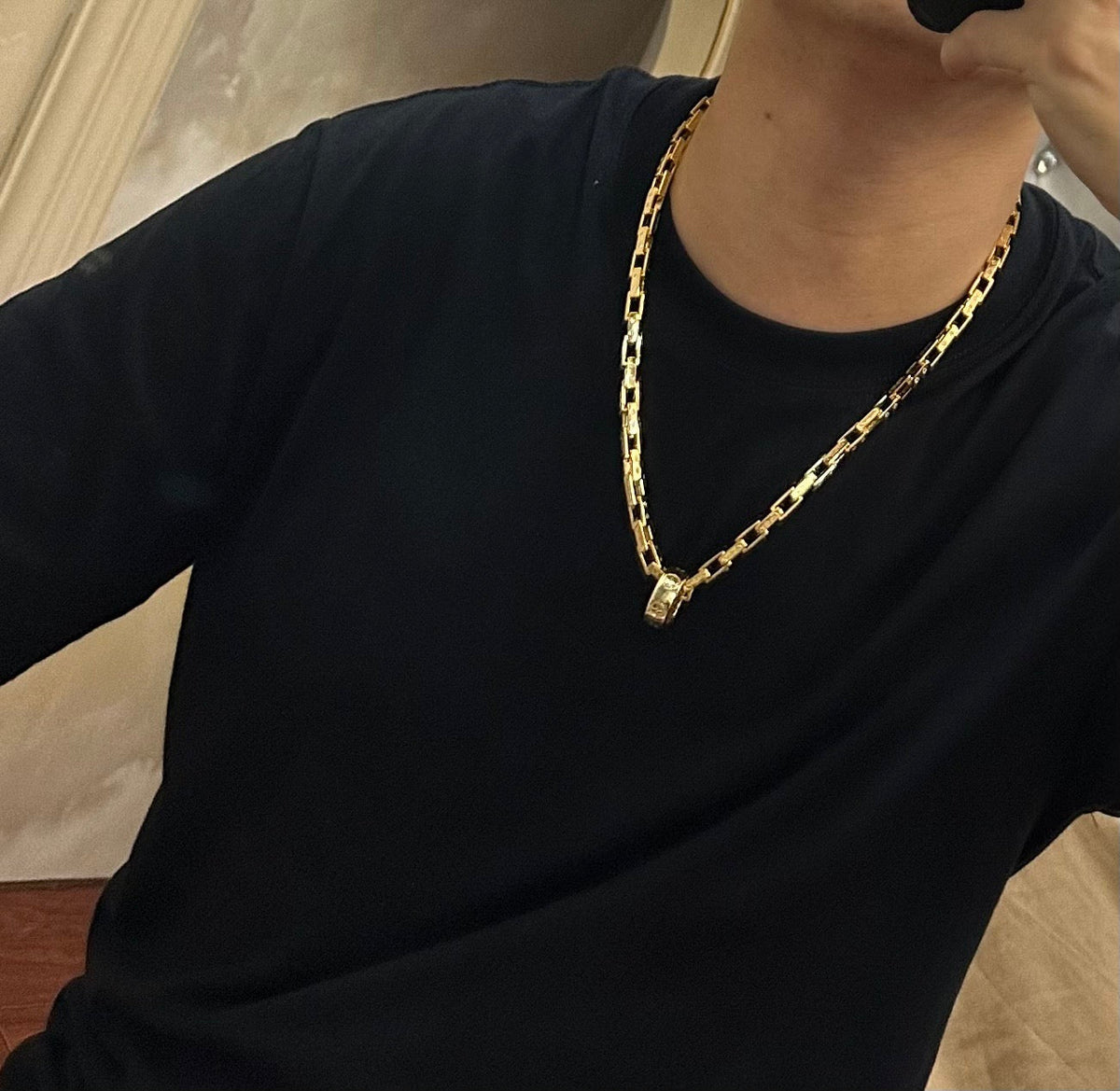 Martin Graham pendant necklace in polished metal-tone – detail view