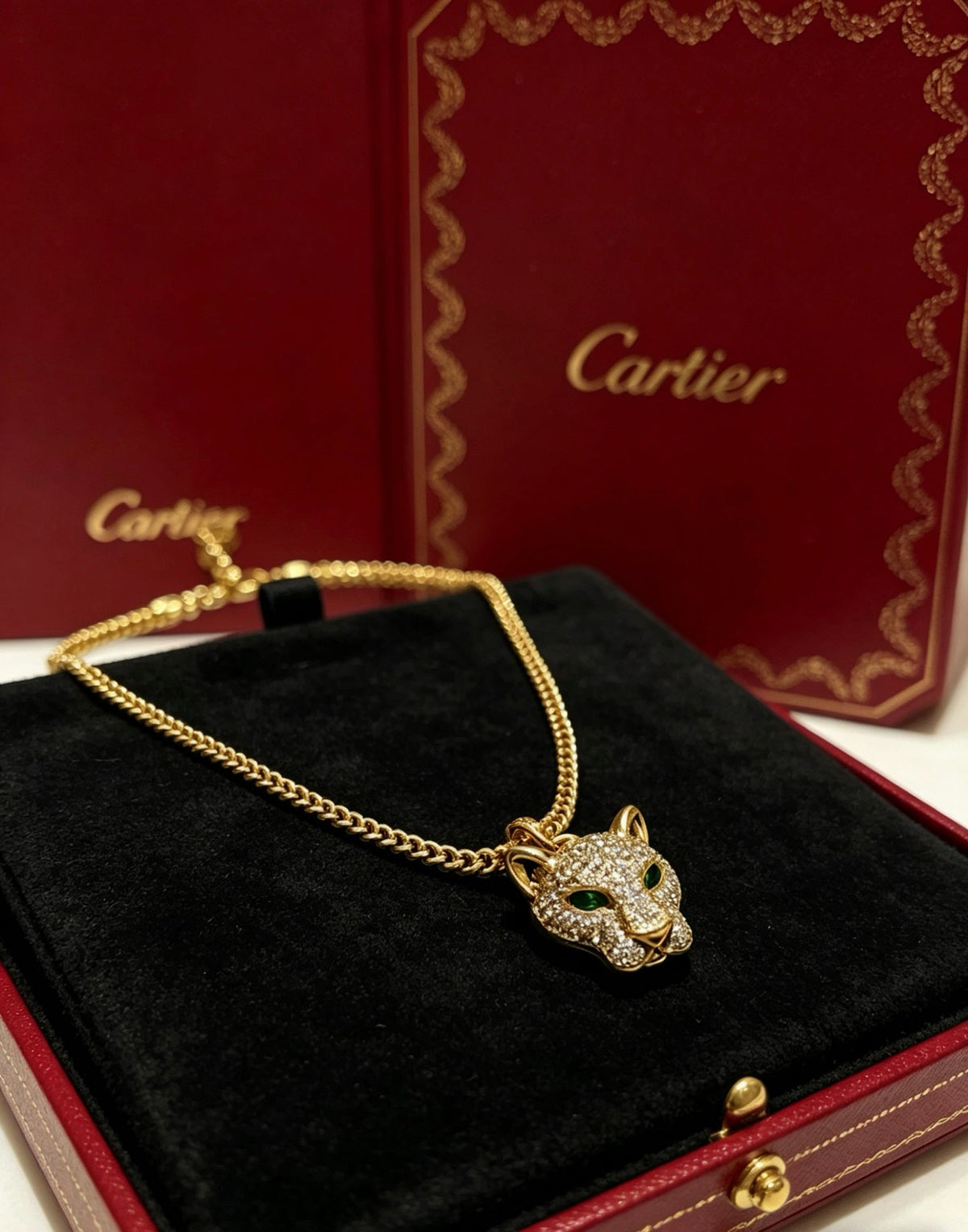 Martin Graham pendant necklace in polished metal-tone – detail view
