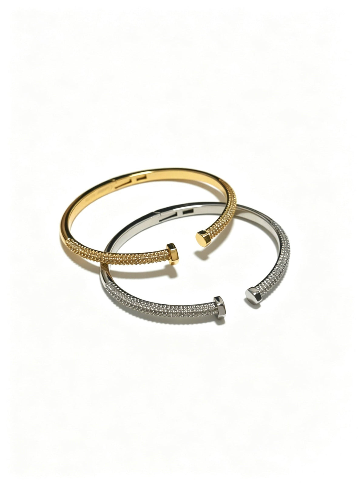 Martin Graham bracelet in polished metal-tone – detail view