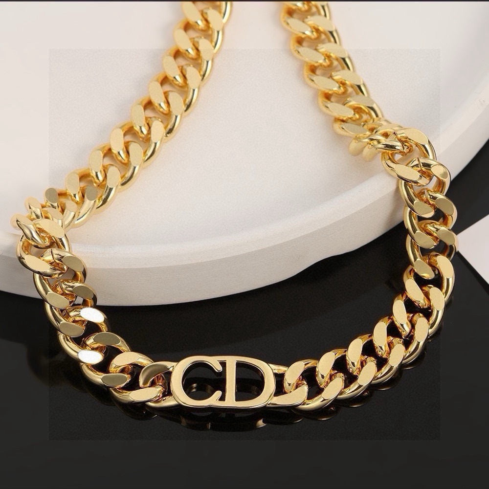 Martin Graham pendant necklace in polished metal-tone – detail view