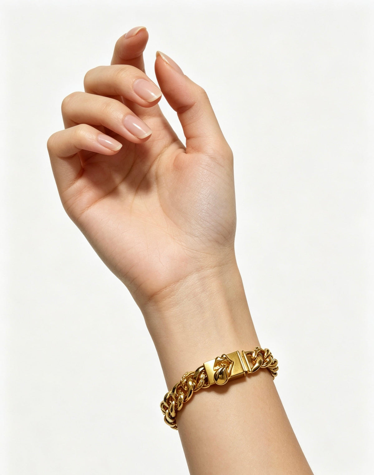 Martin Graham bracelet in polished metal-tone – detail view