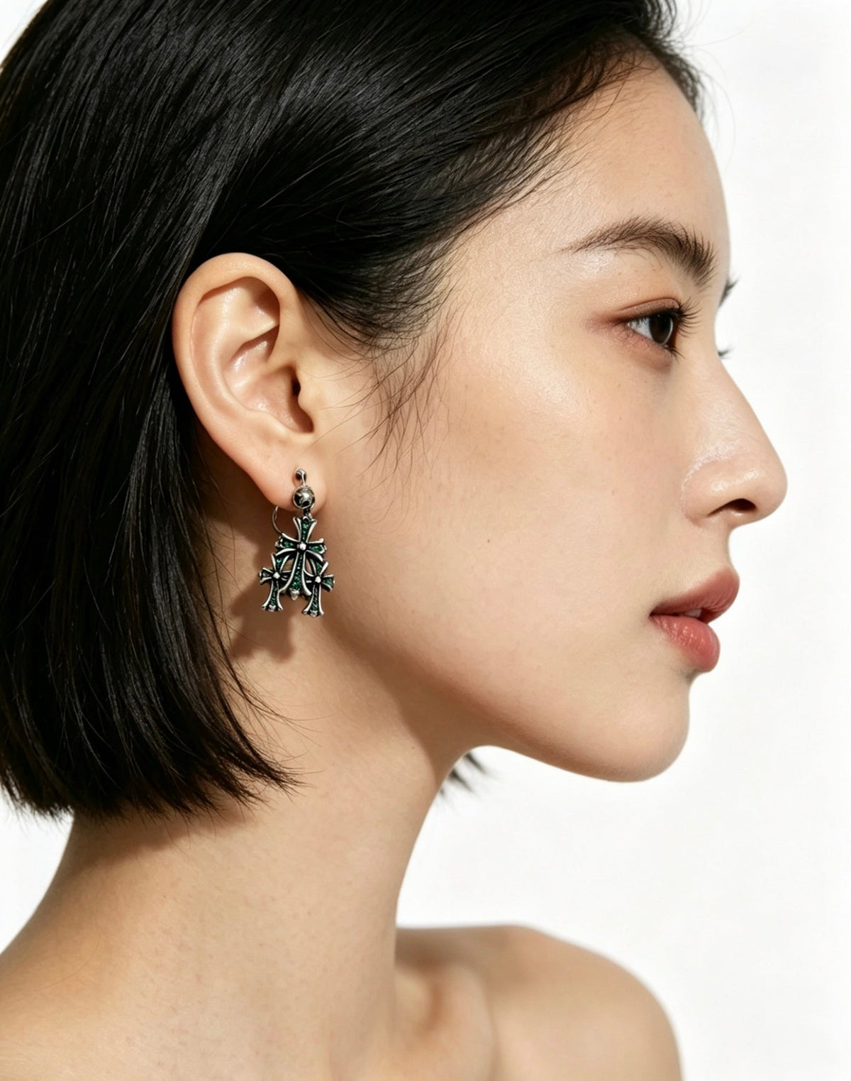 Martin Graham earrings in polished metal-tone – detail view