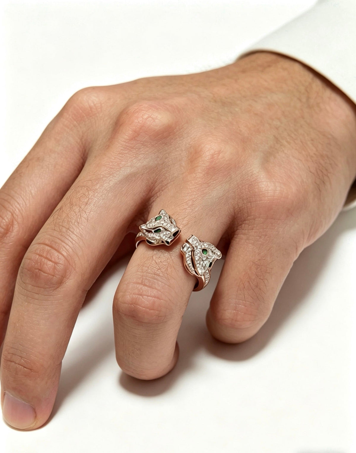 Martin Graham ring in polished metal-tone – detail view